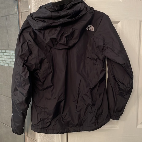 Women’s The North Face jacket - Picture 2 of 3